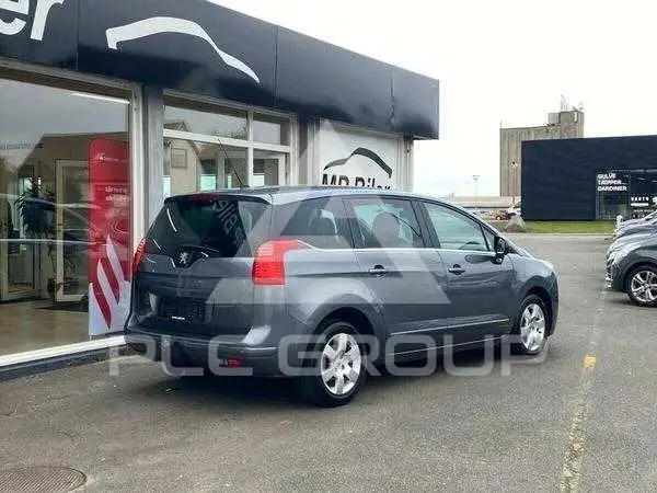 2013 Peugeot 5008