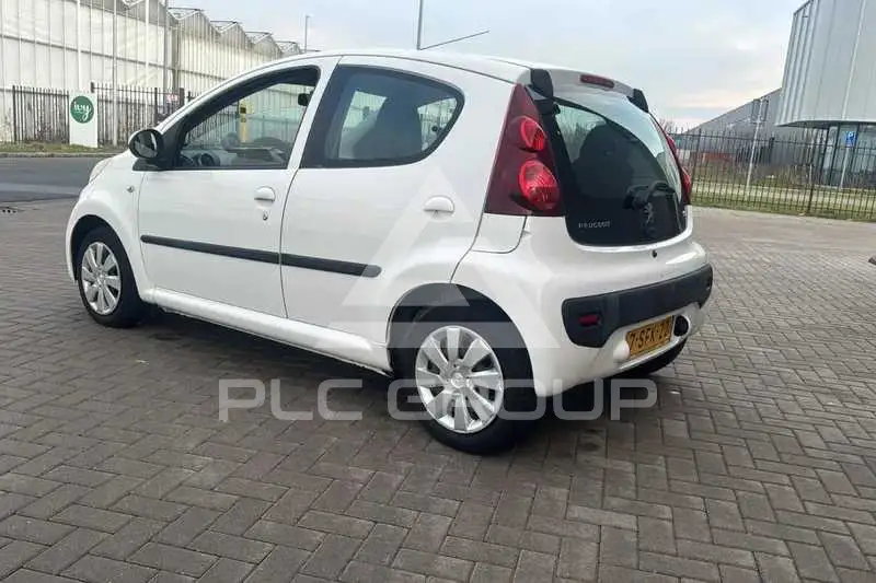2013 Peugeot 107