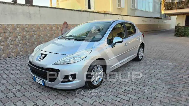 2013 Peugeot 207