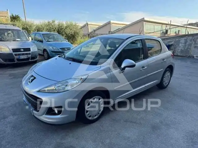 2013 Peugeot 207