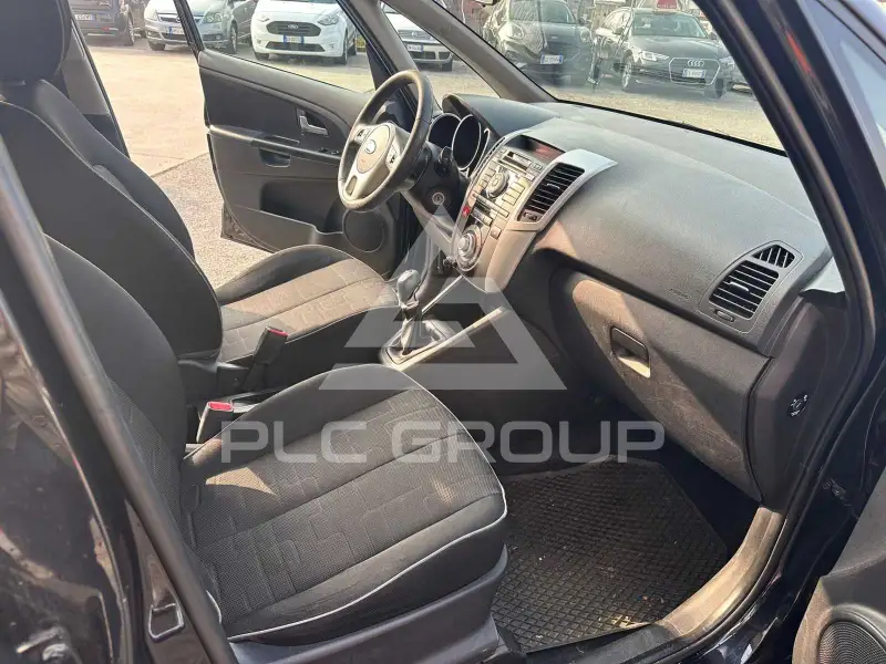 2013 KIA Venga