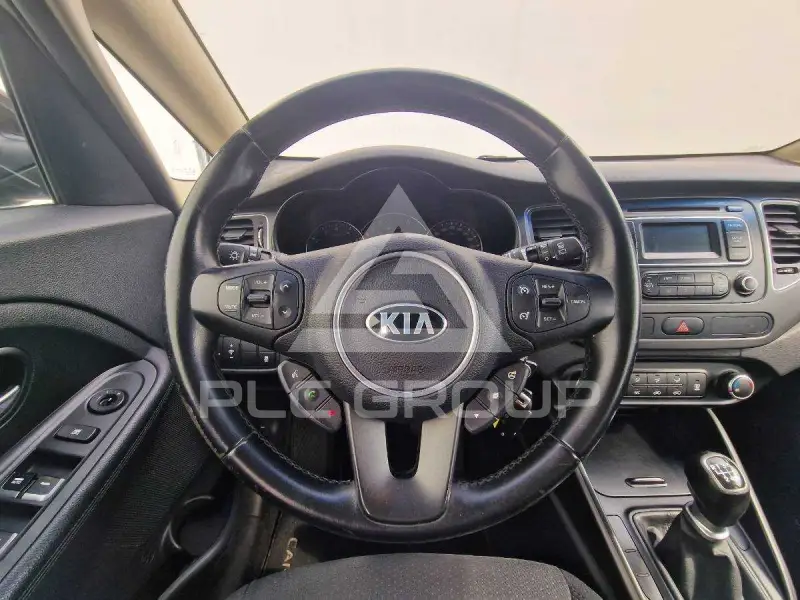 2013 KIA Carens