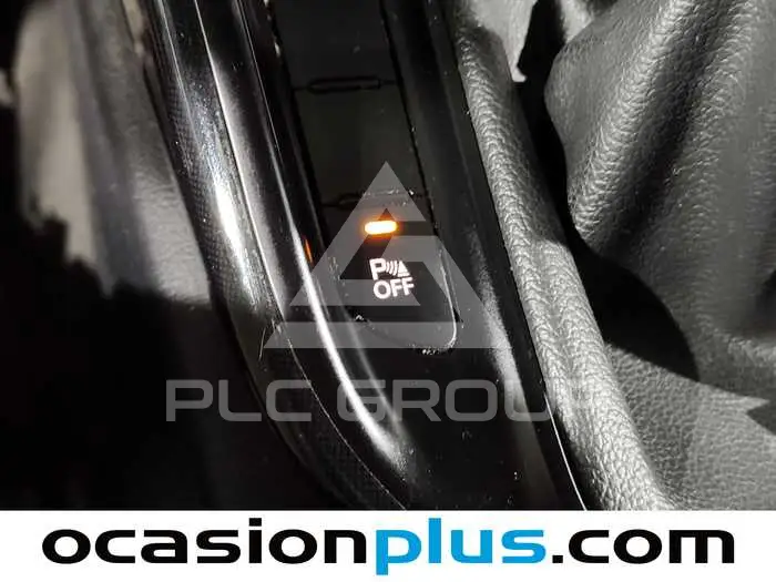 2013 KIA Carens