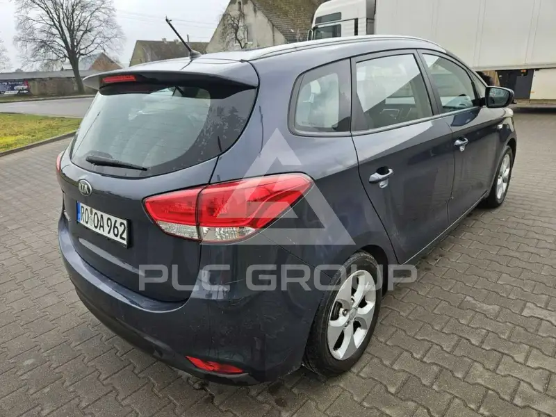 2013 KIA Carens