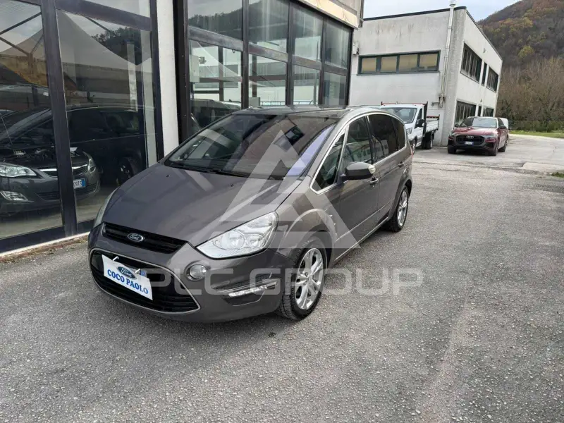 2013 Ford S-Max