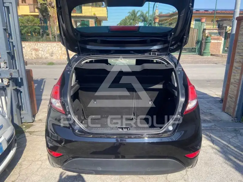 2013 Ford FIESTA