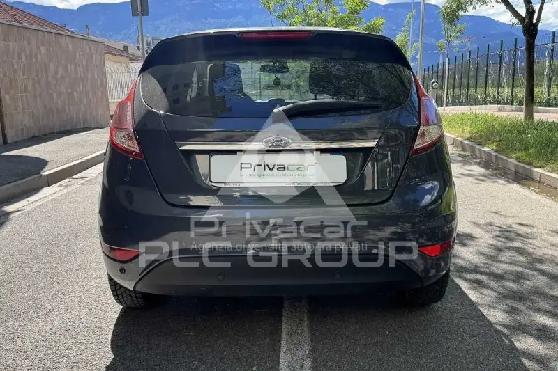 2013 Ford FIESTA