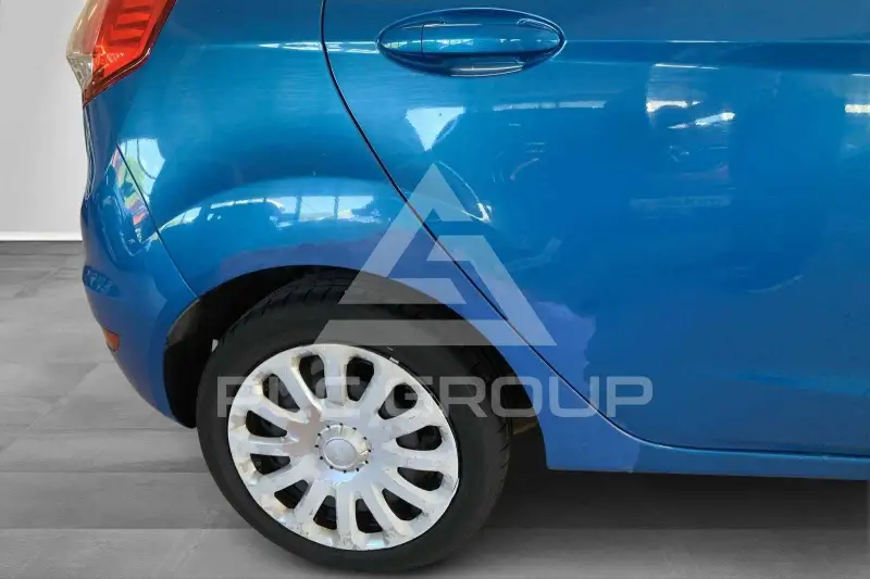 2013 Ford FIESTA