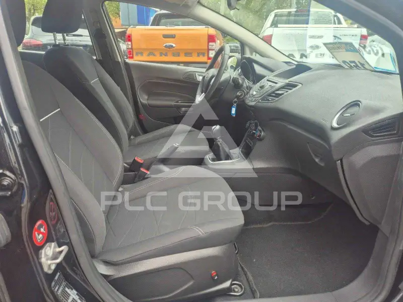 2013 Ford FIESTA
