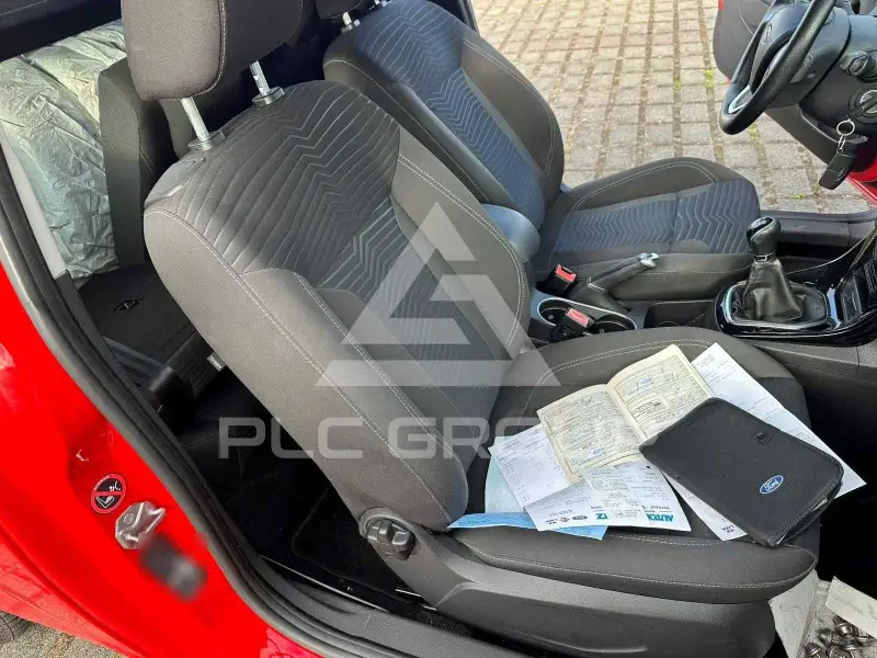 2013 Ford FIESTA