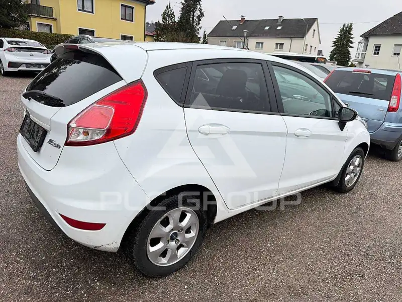 2013 Ford FIESTA
