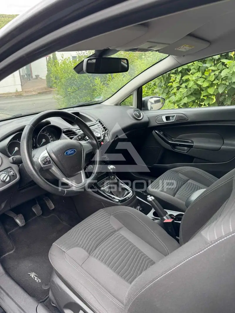 2013 Ford FIESTA