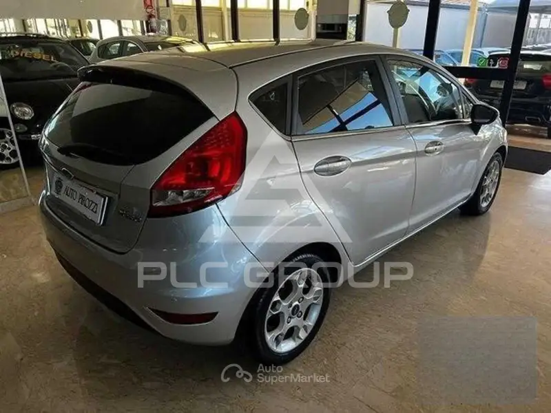 2013 Ford FIESTA