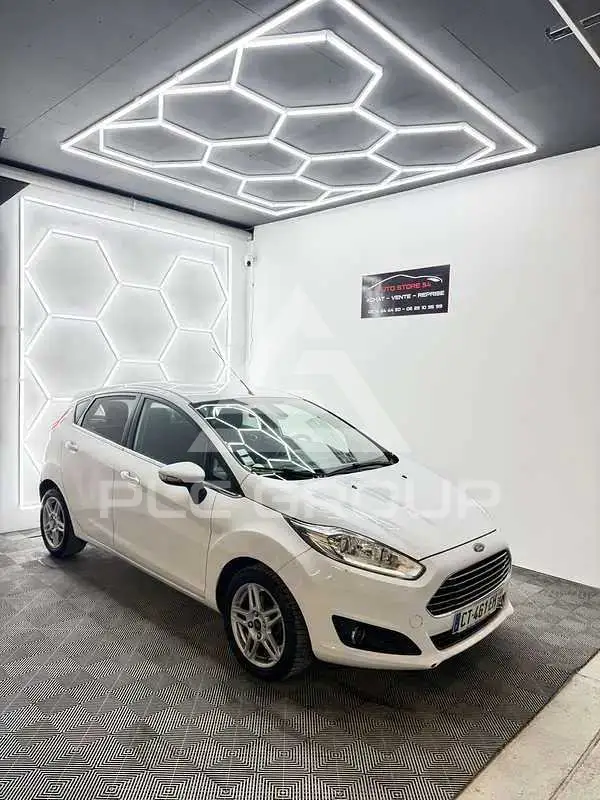 2013 Ford FIESTA
