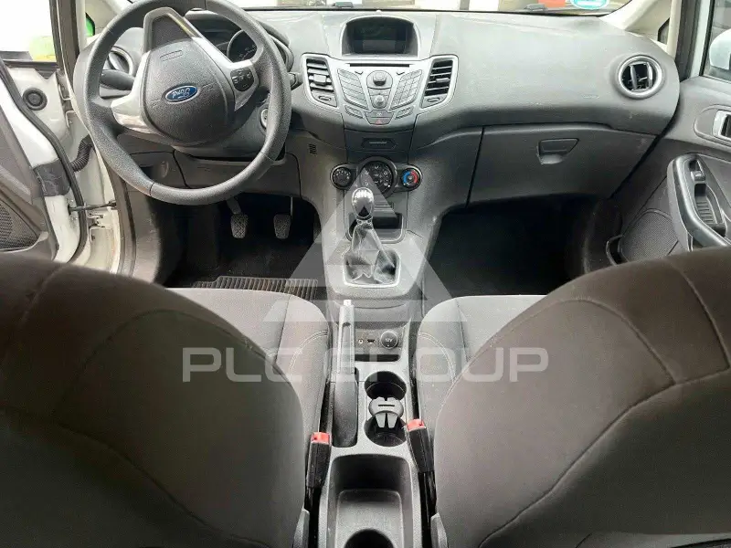 2013 Ford FIESTA