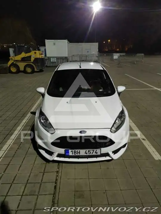 2013 Ford FIESTA