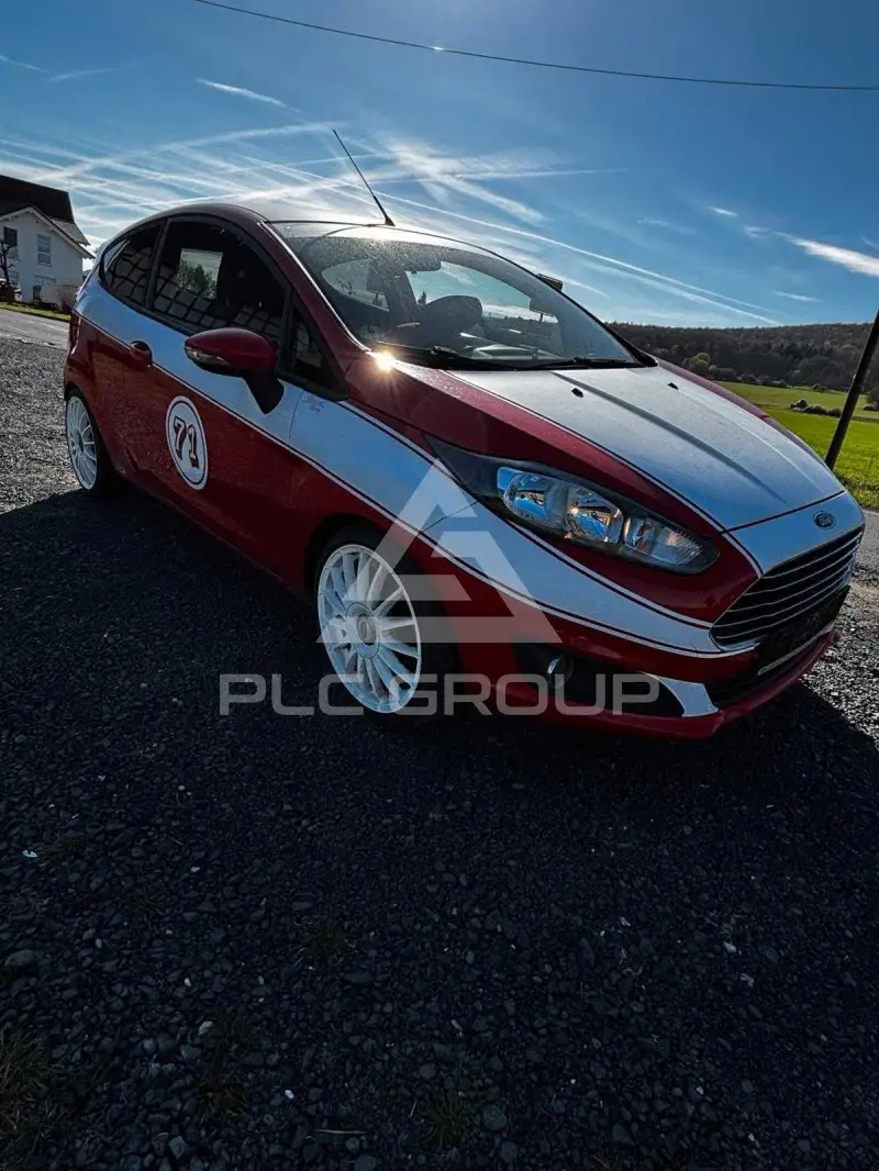 2013 Ford FIESTA