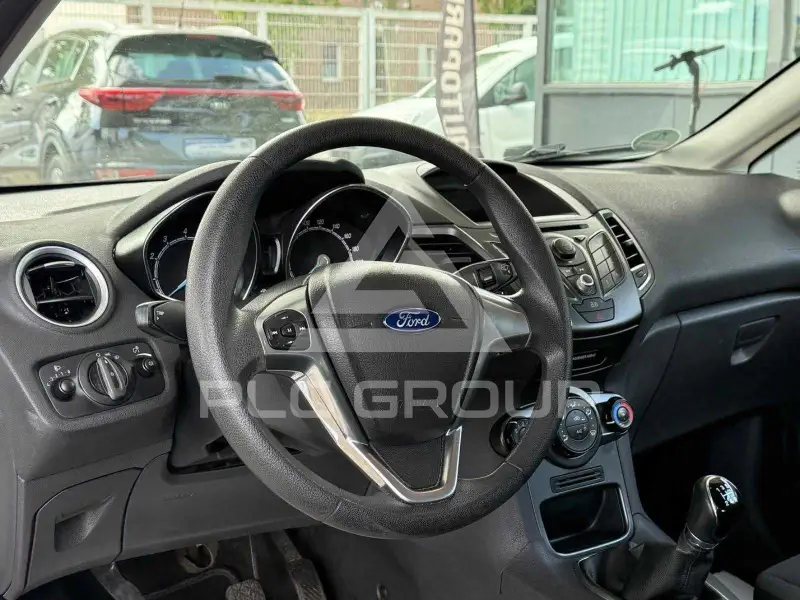 2013 Ford FIESTA