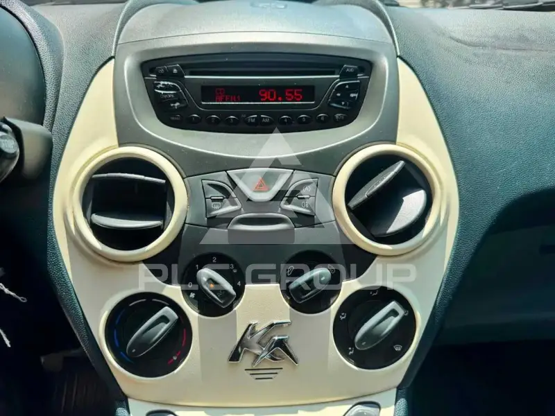 2013 Ford KA