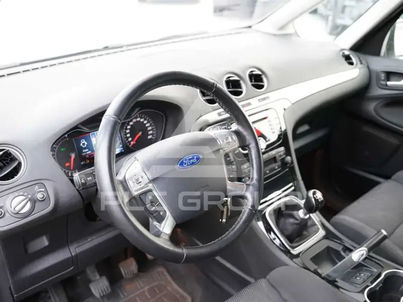 2013 Ford GALAXY