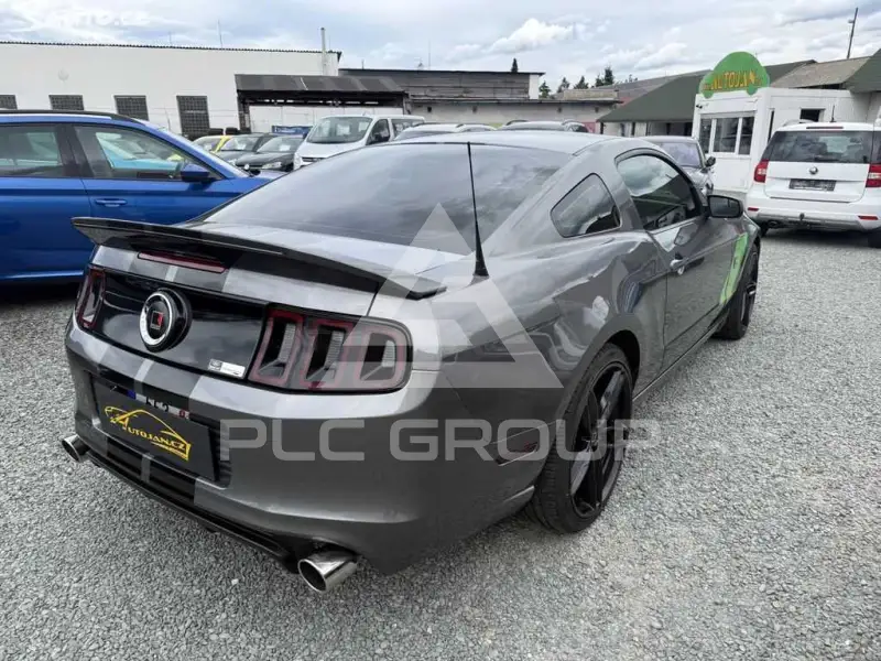2013 Ford MUSTANG