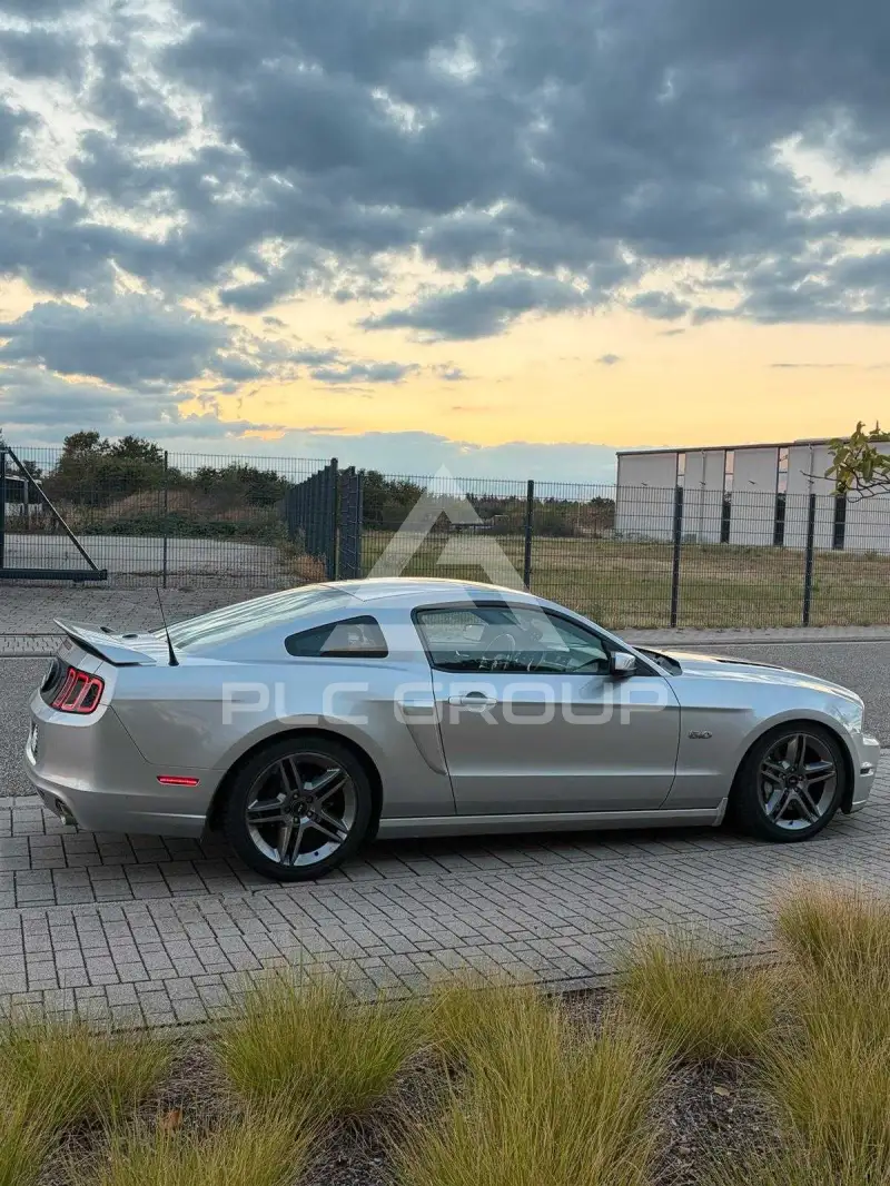 2013 Ford MUSTANG