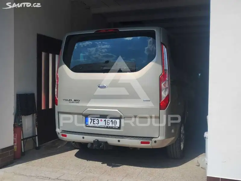 2013 Ford Tourneo