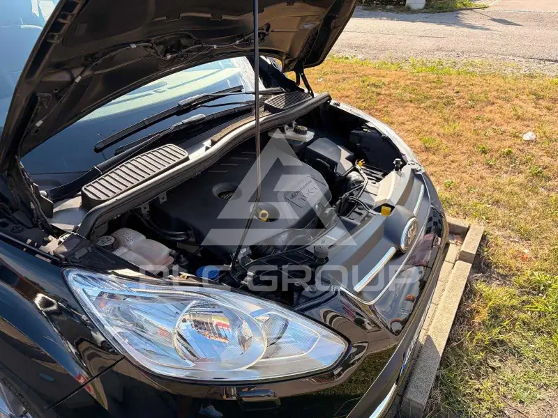 2013 Ford C-MAX