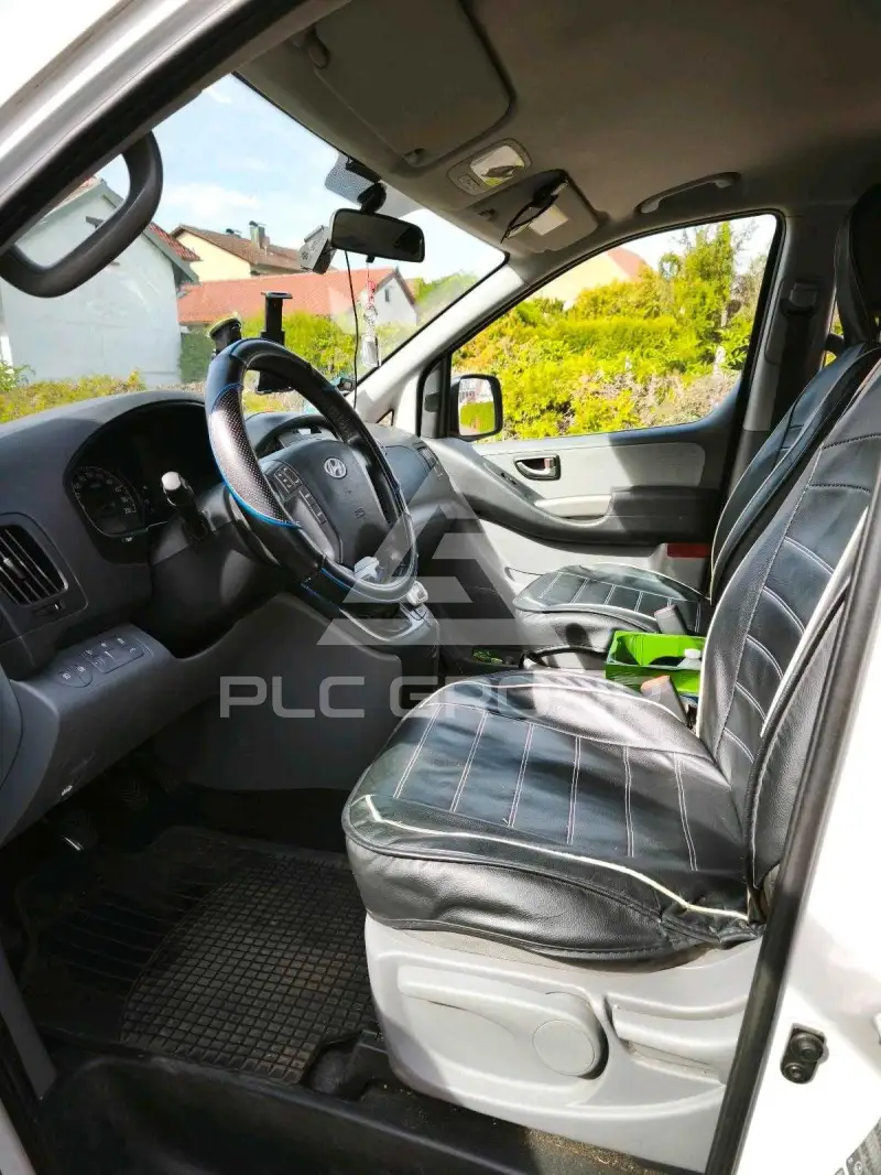 2013 Hyundai H-1