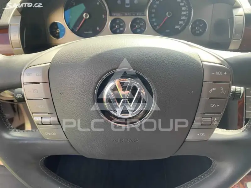 2013 Volkswagen PHAETON