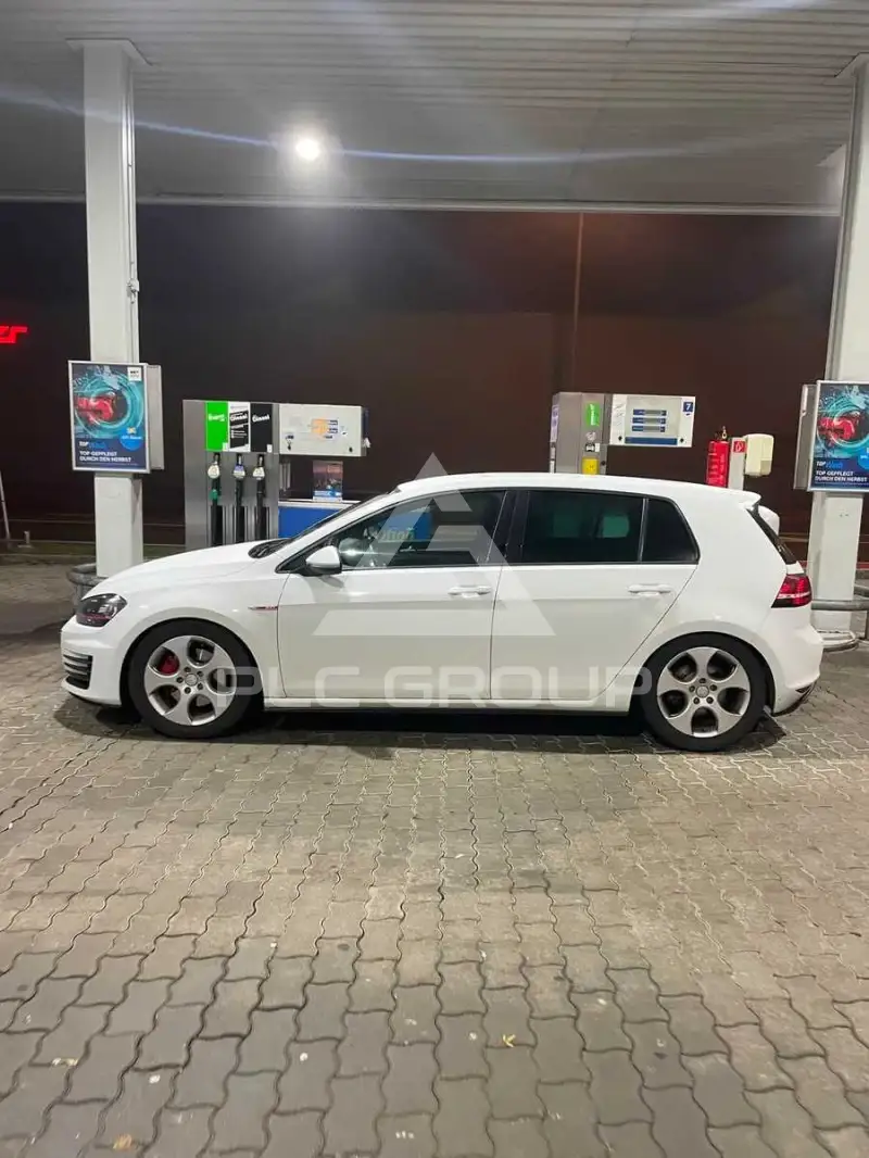 2013 Volkswagen GOLF