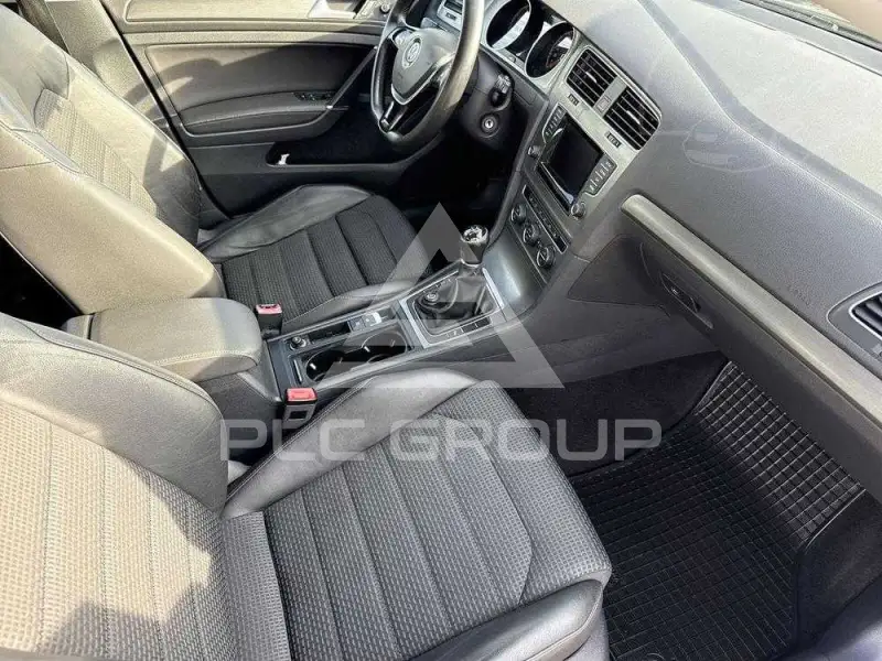 2013 Volkswagen GOLF