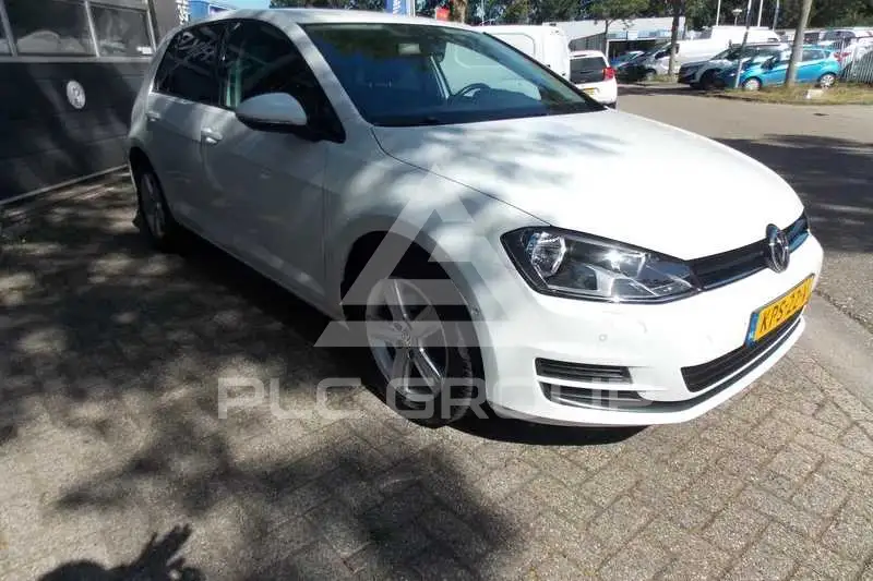 2013 Volkswagen GOLF