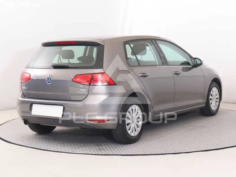 2013 Volkswagen GOLF