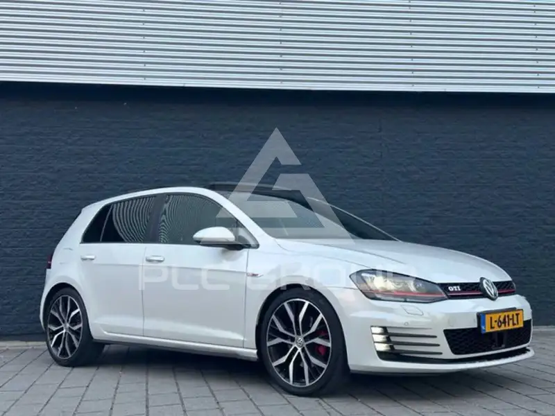 2013 Volkswagen GOLF