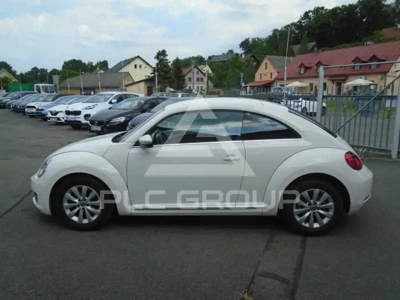 2013 Volkswagen BEETLE