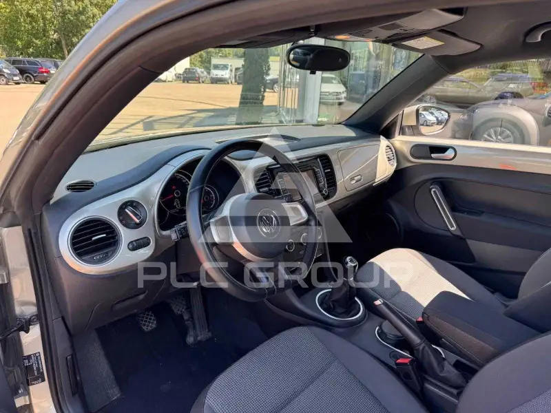 2013 Volkswagen BEETLE