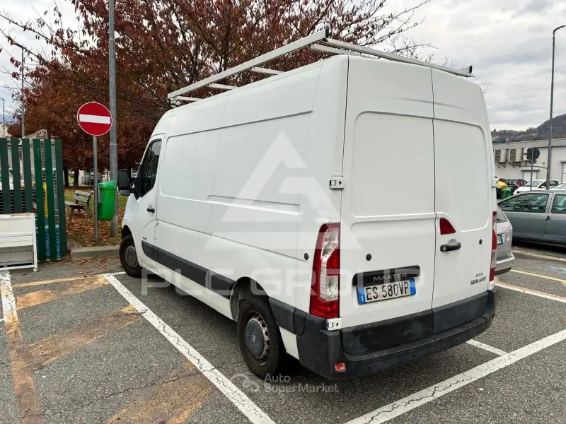 2013 Renault Master