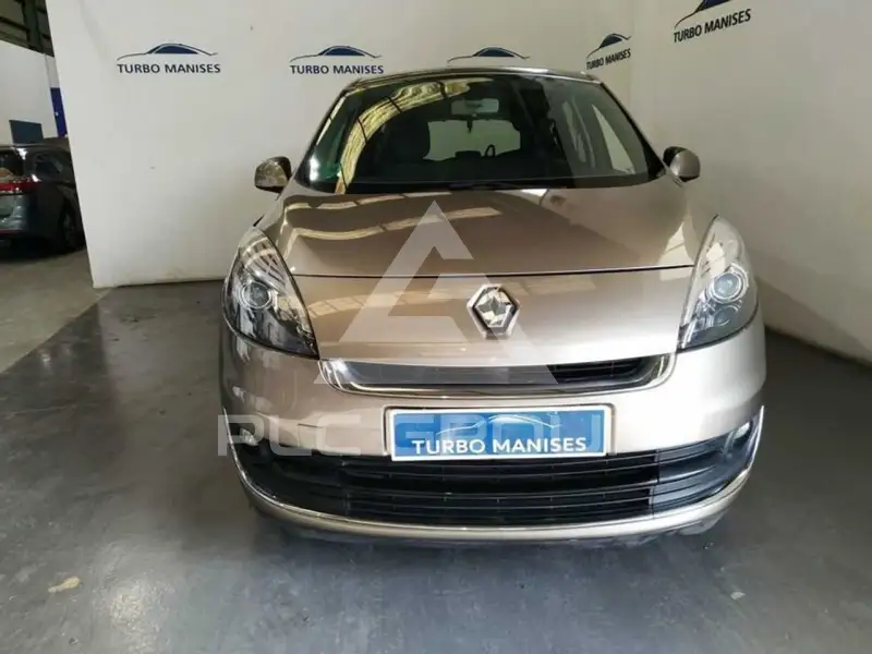 2013 Renault Grand Scenic