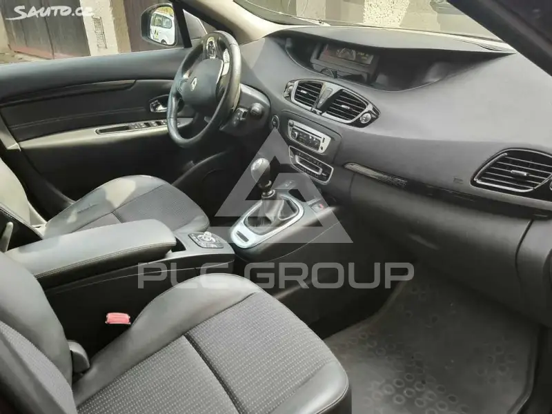2013 Renault Grand Scenic