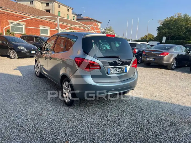 2013 Opel MERIVA