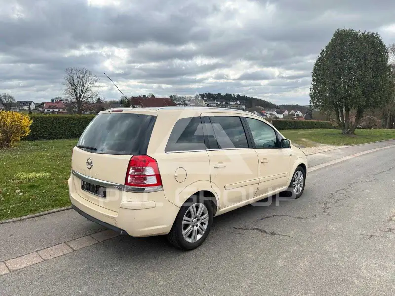 2013 Opel ZAFIRA