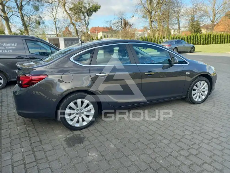 2013 Opel Astra