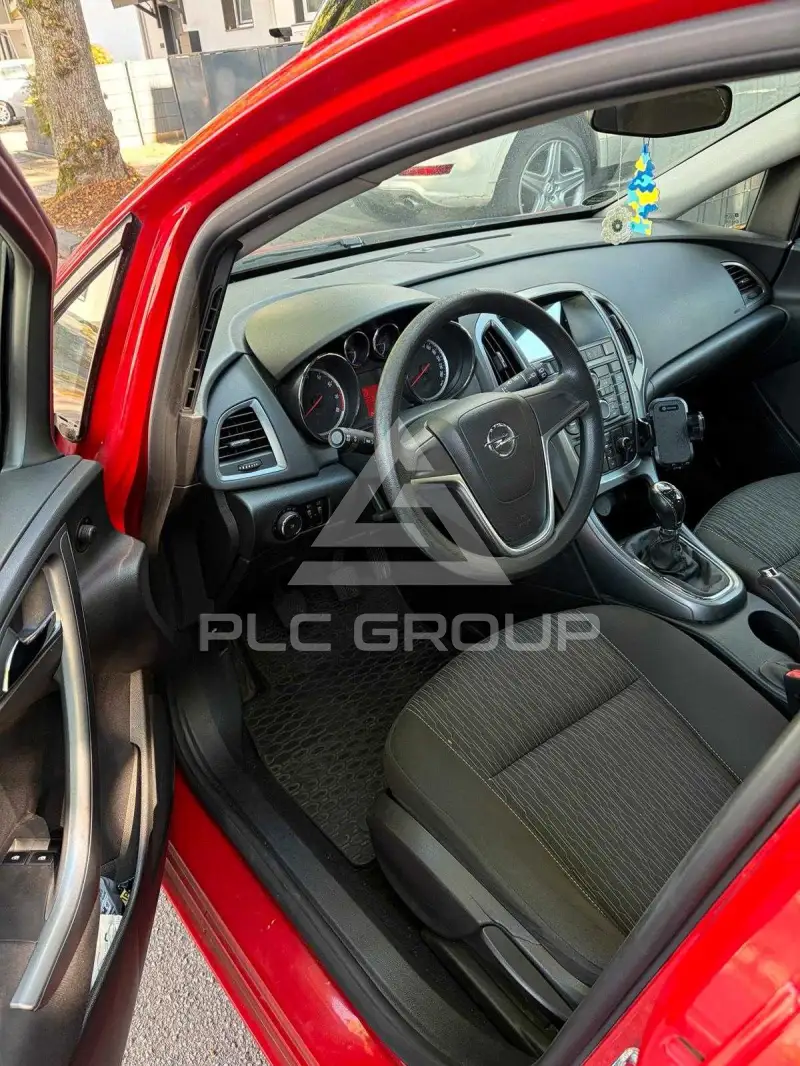 2013 Opel Astra
