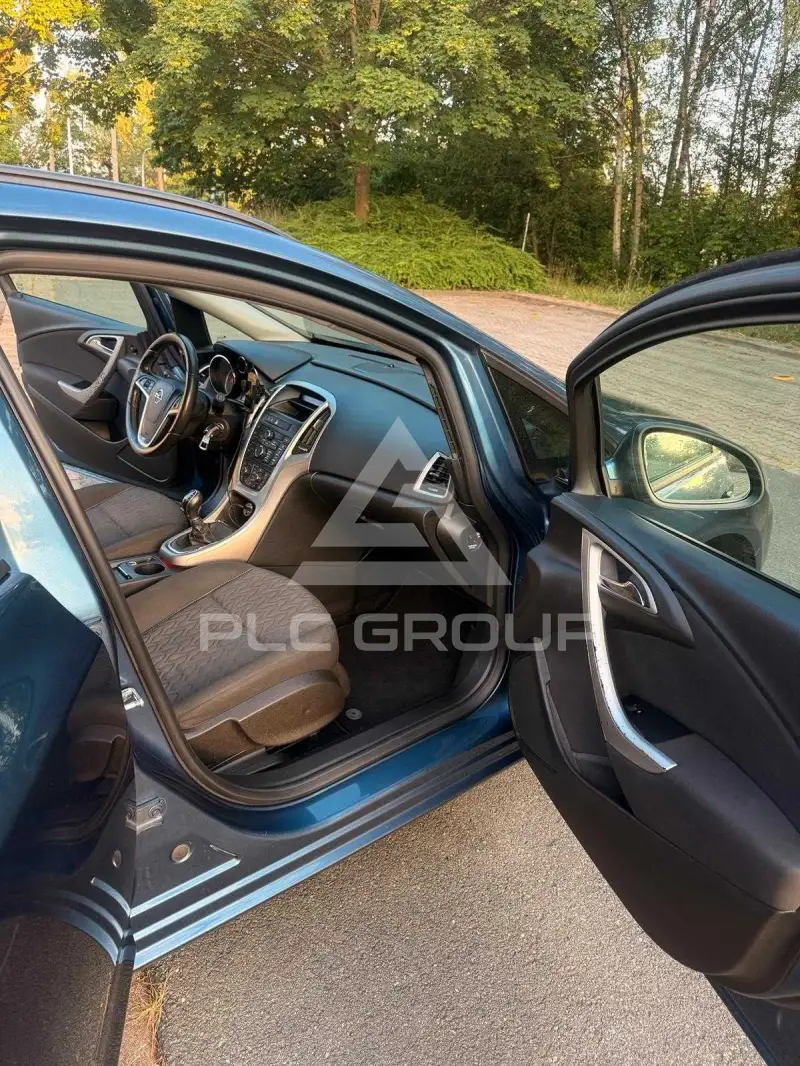 2013 Opel Astra