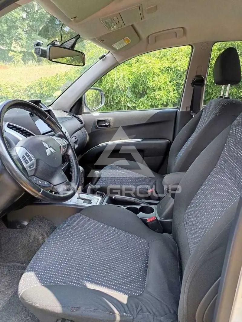 2014 Mitsubishi L200