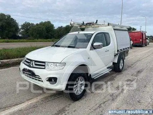 2014 Mitsubishi L200