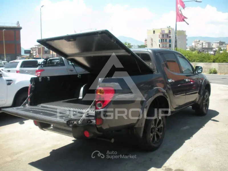 2014 Mitsubishi L200