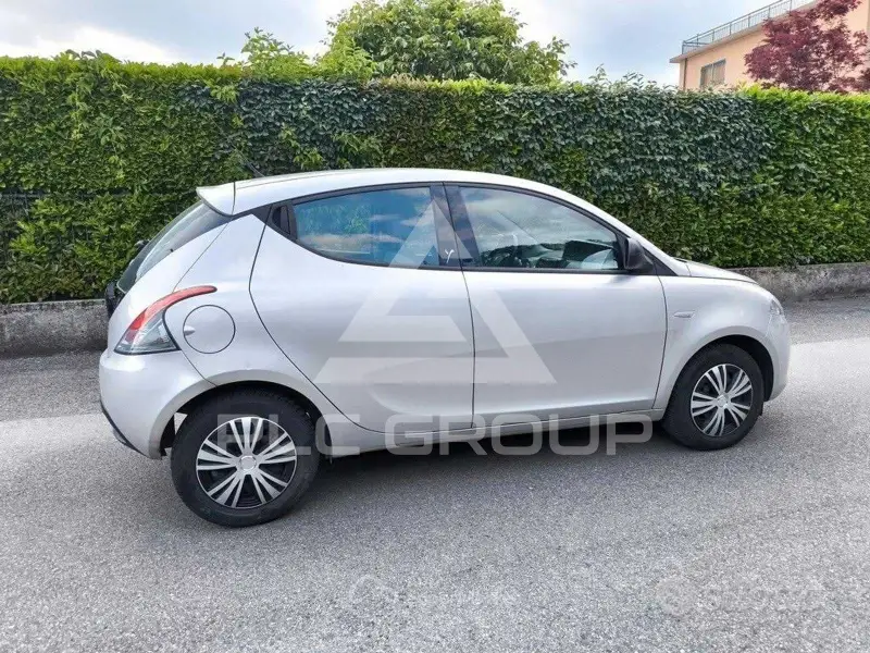 2014 Lancia YPSILON