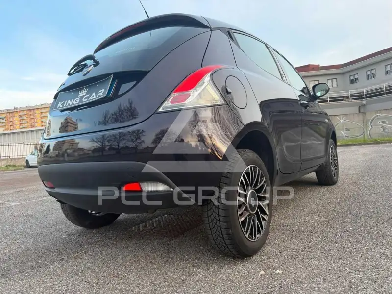 2014 Lancia YPSILON